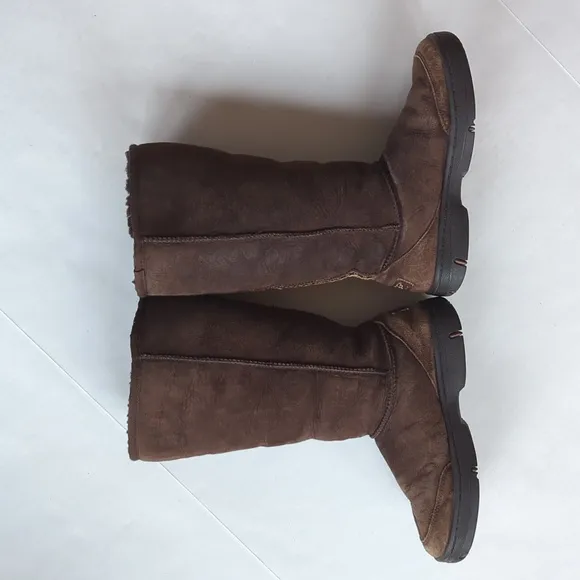 UGG Australia Braided Sheepskin Leather Suede Tall Boots 7 Brown