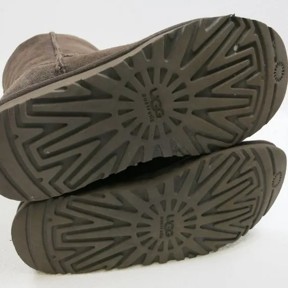 UGG Australia Classic Short Insulated Winter Boots Big Kids sz 4