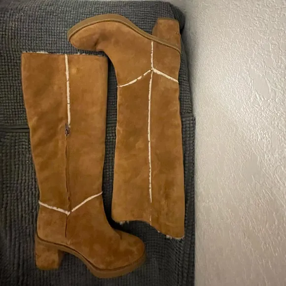 UGG Australia Kasen ll Tall Suede Knee High
