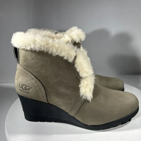 UGG Australia Womens Size 6.5 Waterproof Boots Gray Suede Wedge Platform WP 2&quot;