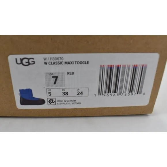 UGG Australia Womens Size 7 Classic Maxit Toggle Blue Black Waterproof Boots
