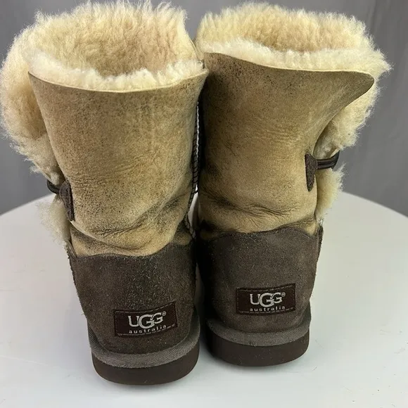UGG Bailey Button 5838 Women’s Pull-On Winter Boots