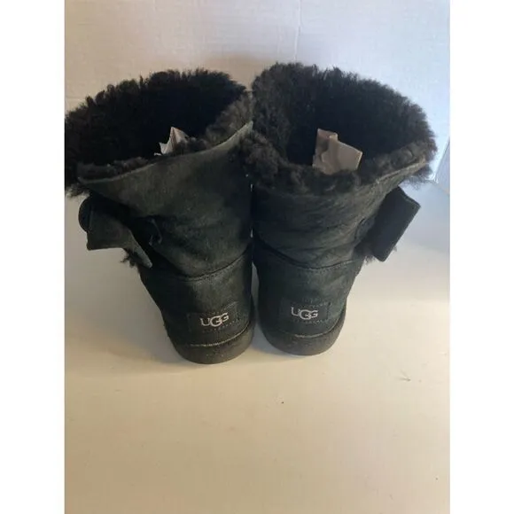UGG Bailey Girls, Black Boots, Sz 3, Bow on side