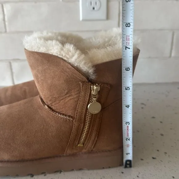 UGG Bailey Zip Mini Boots Chestnut Ankle Booties Warm Casual Women’s Size 9 NWOB