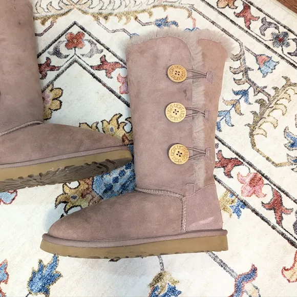 UGG Baily Button Triplet Boots Genuine Leather and Sheepskin Mauve Purple