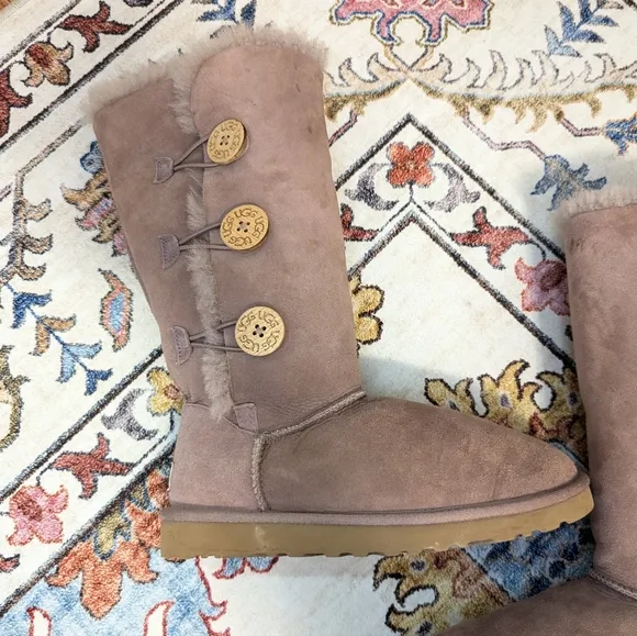 UGG Baily Button Triplet Boots Genuine Leather and Sheepskin Mauve Purple
