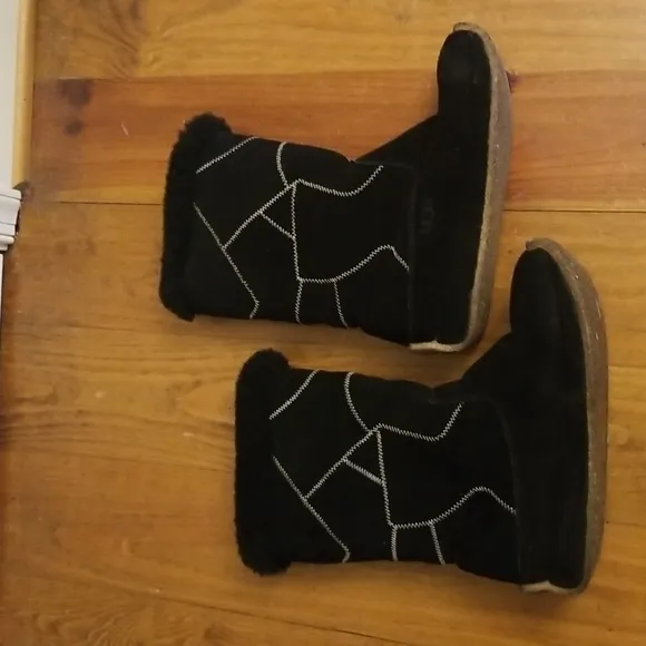 UGG Black suede leather  Boots size 9