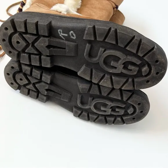 UGG boots Chesnut Ugg boots with beads Size 6 Winter boots Sheep Skin and Wool