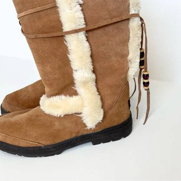UGG boots Chesnut Ugg boots with beads Size 6 Winter boots Sheep Skin and Wool