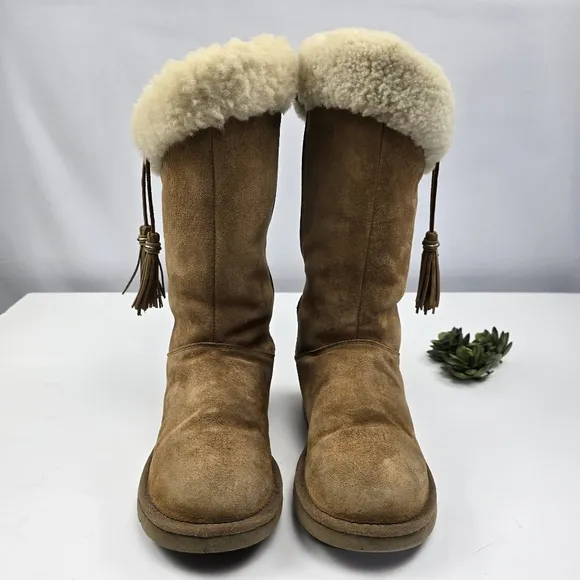 UGG Chestnut Tall Plumdale Boots Size 9