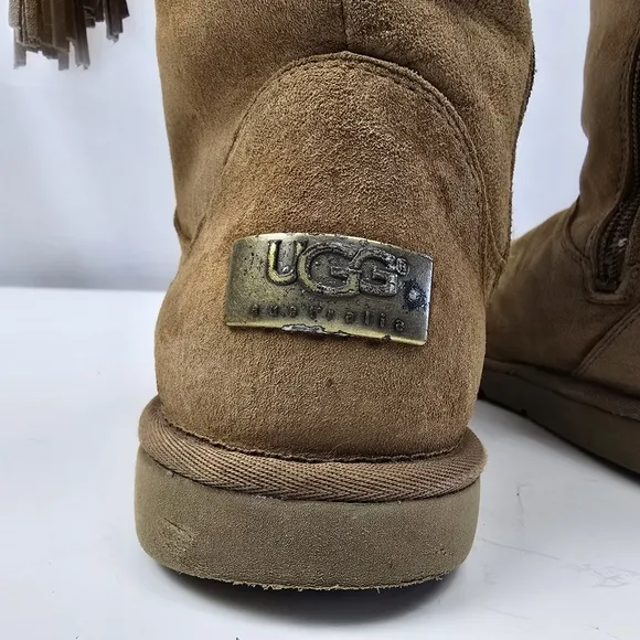 UGG Chestnut Tall Plumdale Boots Size 9