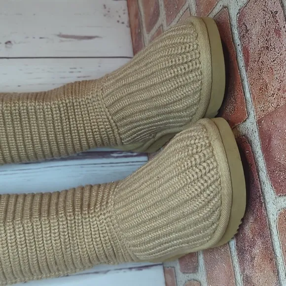 UGG Classic Cardy Knit Sweater Boots Chestnut Tall Shearling RARE and Retired