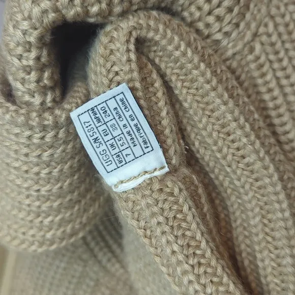 UGG Classic Cardy Knit Sweater Boots Chestnut Tall Shearling RARE and Retired