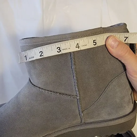 UGG Classic Mini Logo Boots Womens 11 Gray Suede Warm Cozy Shearling Classic
