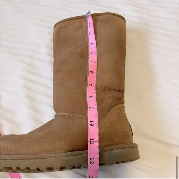 Ugg Classic Tall II Suede Sheepskin Boot Tan size 6
