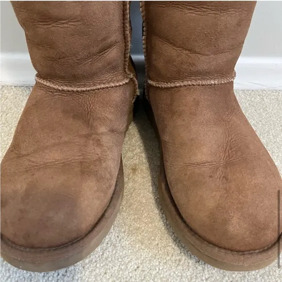 Ugg Classic Tall II Suede Sheepskin Boot Tan size 6