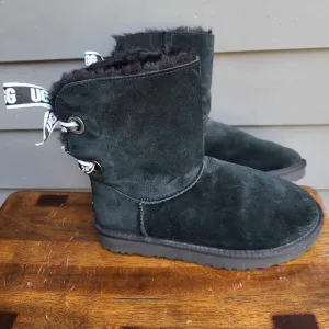 UGG Customizeable Bailey Bow Black Boots size 8 Suede