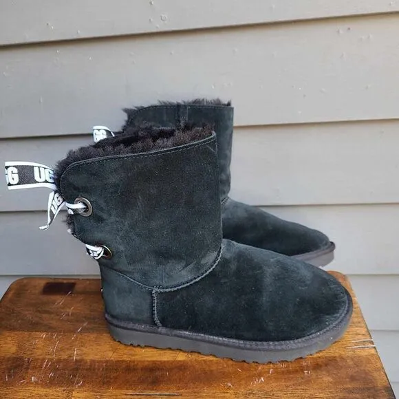 UGG Customizeable Bailey Bow Black Boots size 8 Suede
