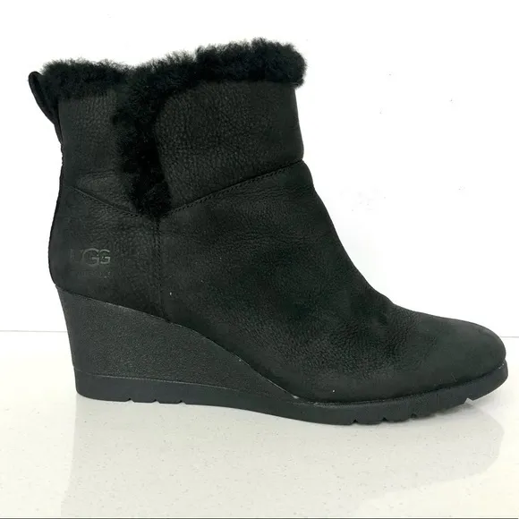 UGG Devorah Waterproof Wedge Boots size 9.5