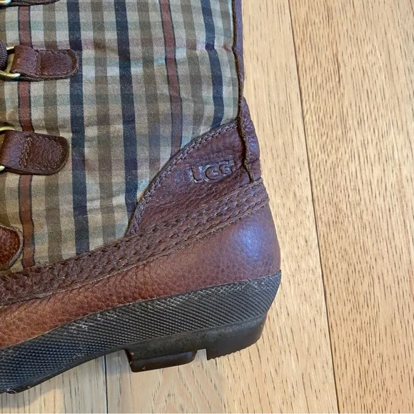 UGG Edmonton Sheepskin Shearling Boot Waterproof Size 6