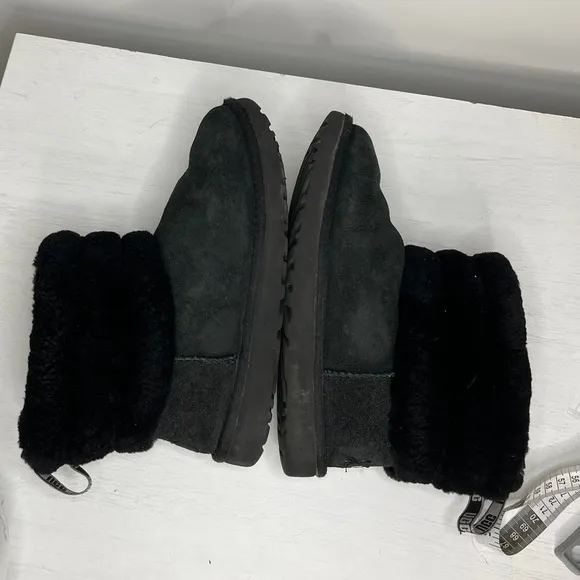 UGG Fluff Mini Quilted Bootie Sz 38 EU, US 7.5