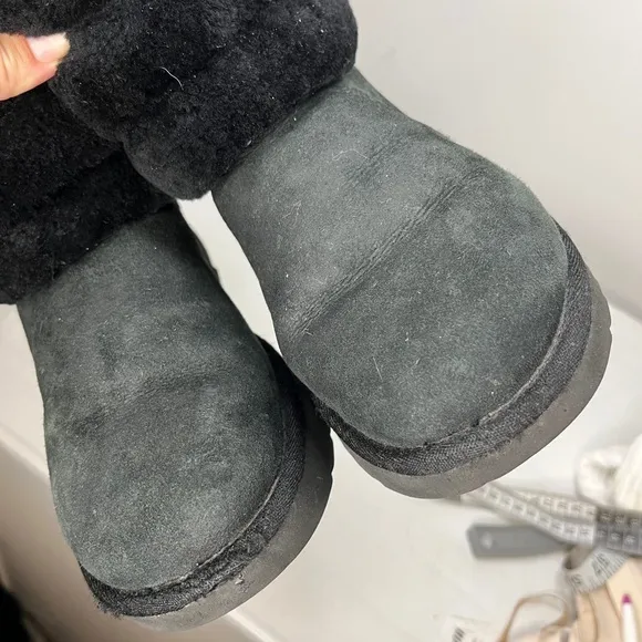 UGG Fluff Mini Quilted Bootie Sz 38 EU, US 7.5