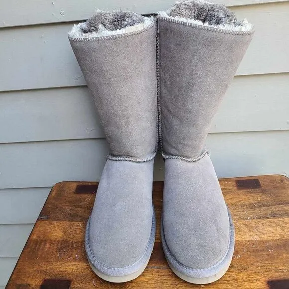 UGG Gray Suede Cream Shearling Bailey Boots Size 9