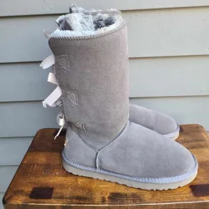 UGG Gray Suede Cream Shearling Bailey Boots Size 9