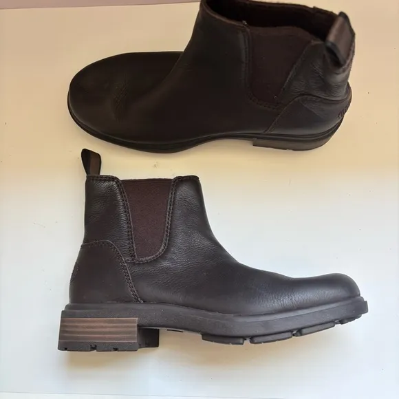 Ugg Harrison Chelsea Boots Stout Brown Sz 6.5