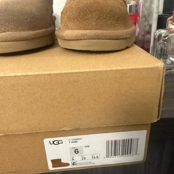 Ugg Jona Cozy Tan Toddler Boots