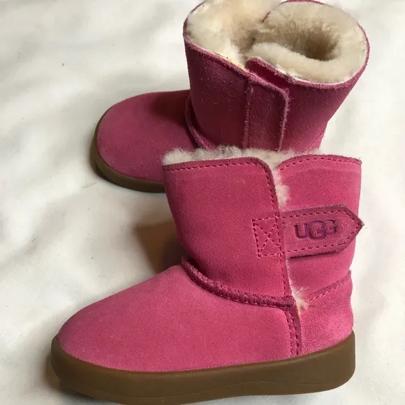 UGG Keelan suede hot pink hard bottoms boots