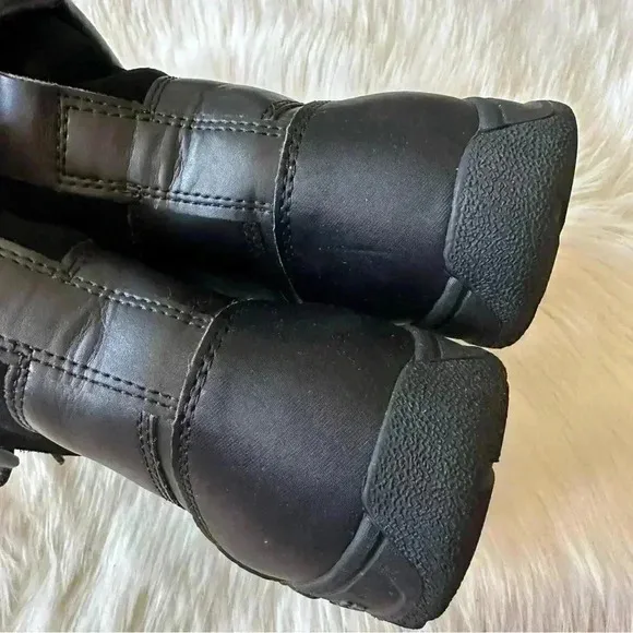 UGG Kids Butte li Boots Shoes Tall Leather Waterproof Boots Sz 4