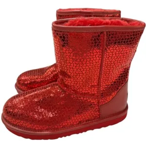 UGG Kids Classic II Gel Hearts (Big Kid) Unisex Boots 1151613K Size 4 Youth Red