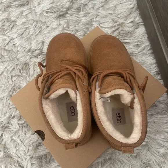 UGG Kids Tan Boots K Neumel ll