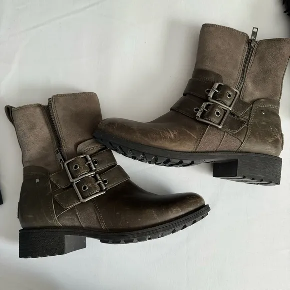 UGG leather lug sole buckle boots