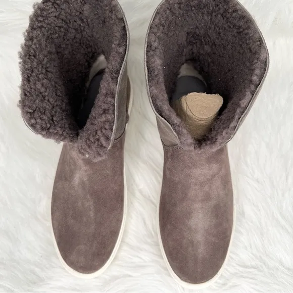 UGG Lynus Pull On Booties Thunder Cloud Suede Size 10