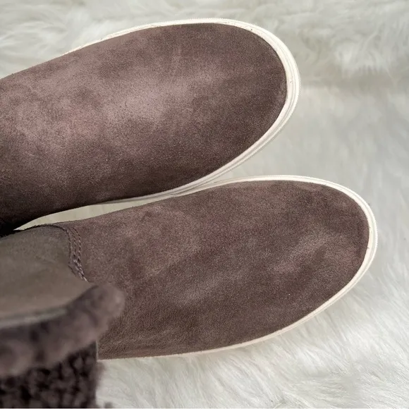 UGG Lynus Pull On Booties Thunder Cloud Suede Size 10