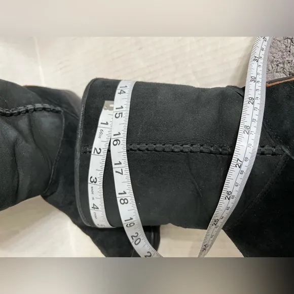 UGG Michaela Black winter Boots women’s sz 7