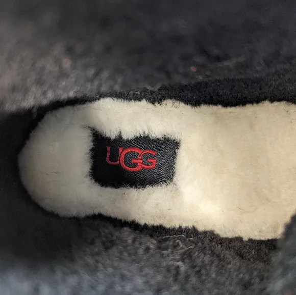 UGG NEUMEL Black Red Suede Fur Wool Warm Chukka Ankle Comfy Boots Men's 10