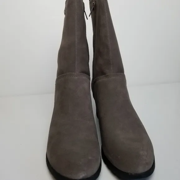 UGG POTRERO GRAY LEATHER WEDGE WATERPROOF BOOTS 12 NWB