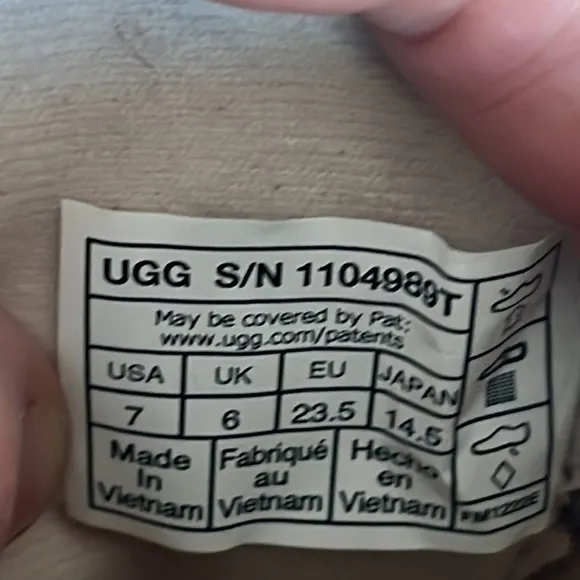UGG Rennon II chestnut Boots with Velcro Straps and Fleece Lining