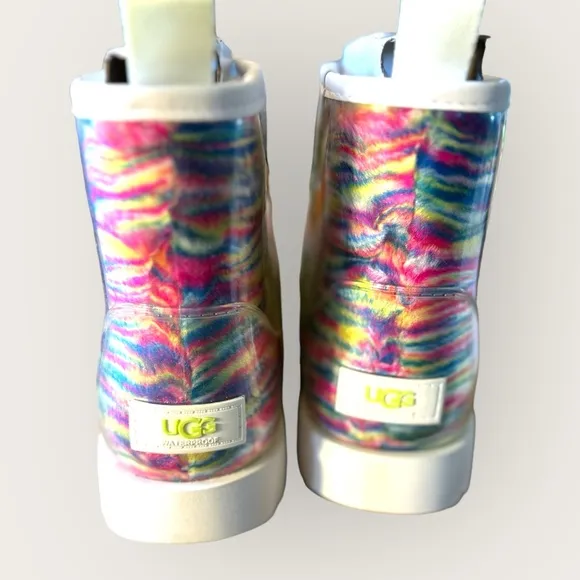 UGG sz 7 NWB classic mini clear pixelate ankle‎ boots