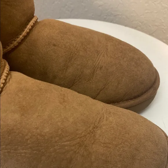 UGG Tan Winter Boots with Cream Fur Lining