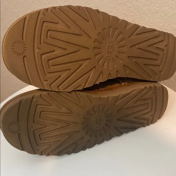 UGG Tan Winter Boots with Cream Fur Lining