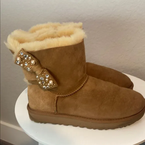 UGG Tan Winter Boots with Cream Fur Lining