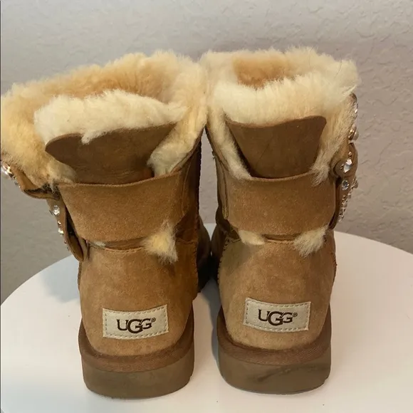 UGG Tan Winter Boots with Cream Fur Lining