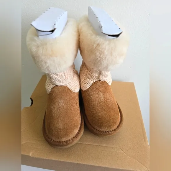 UGG Toddler Juniper II Size 7
