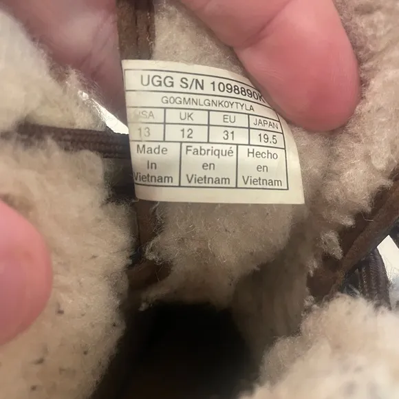 UGG Waterproof Fur-Lined Winter Boots – Toddler Size 8K