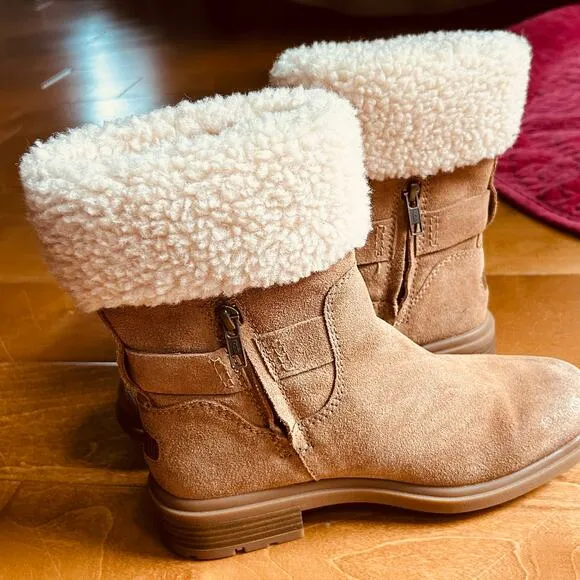 UGG Women's Chestnut Harrison Cuff Suede Boots sz 6 Waterproof Mid-Calf 1120773