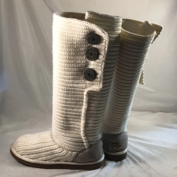 UGG Women’s Classic Cardy Cream Knit Adjustable Winter Shearling Insole Boots